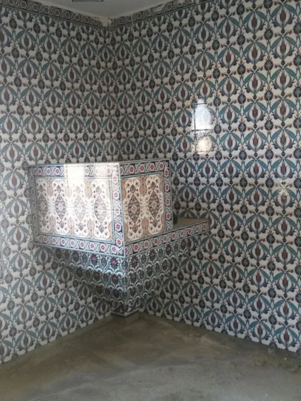 Çini Kürsü 12